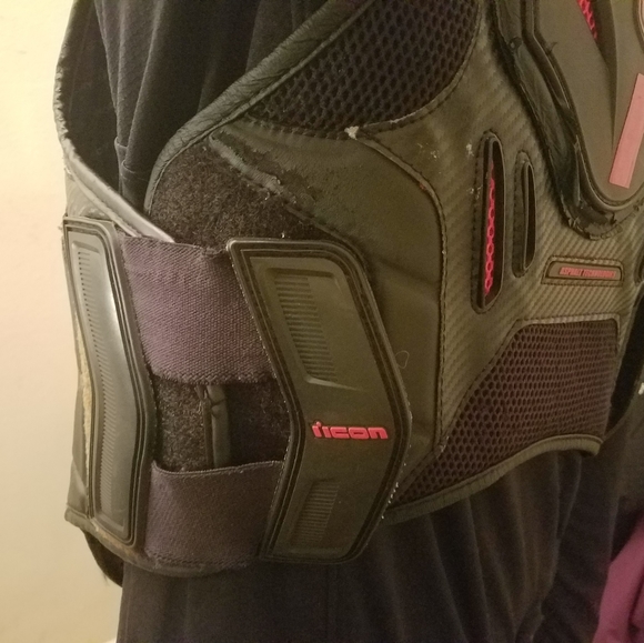 STRYKER MOTORCYCLE VEST - Picture 4 of 4